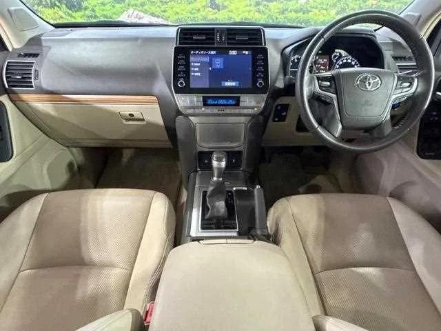 Toyota Land Cruiser Prado 2023 — миниатюра 2