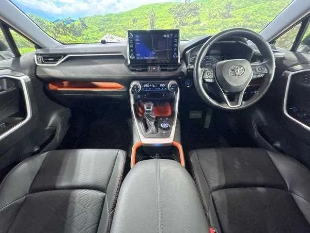 Toyota RAV4 2022 — миниатюра 2