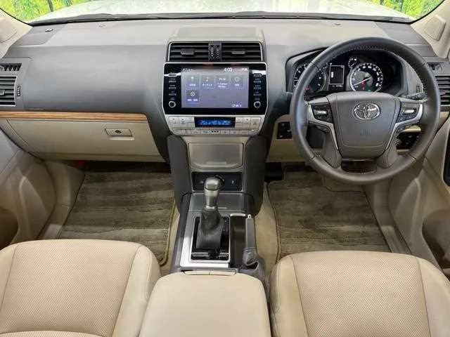Toyota Land Cruiser Prado 2023 — миниатюра 2