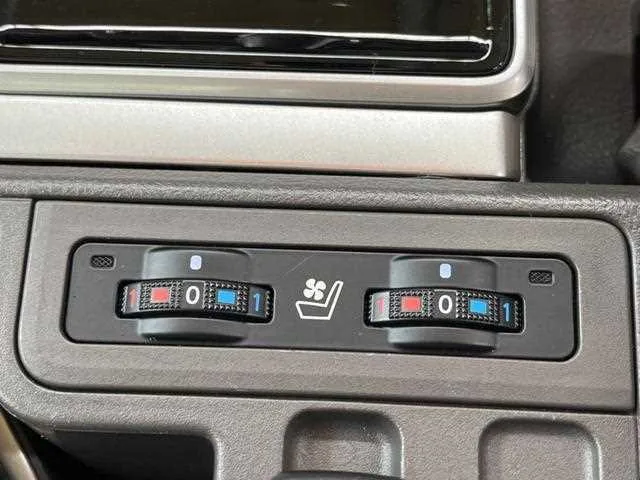 Toyota Land Cruiser Prado 2023 — миниатюра 5