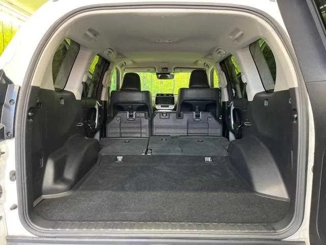 Toyota Land Cruiser Prado 2023 — миниатюра 4