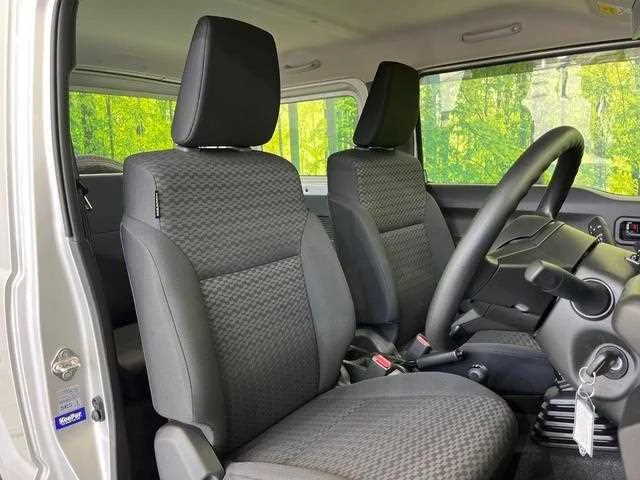 Suzuki Jimny 2025 — миниатюра 4