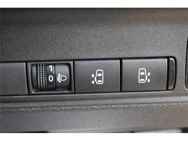 Nissan Serena 2025 — миниатюра 5