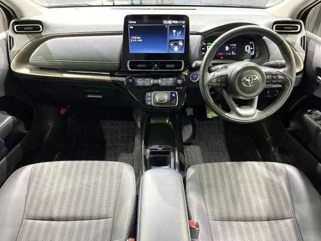 Toyota AQUA 2022 — миниатюра 2