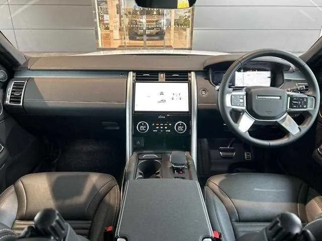 Land Rover Discovery 2025 — миниатюра 2