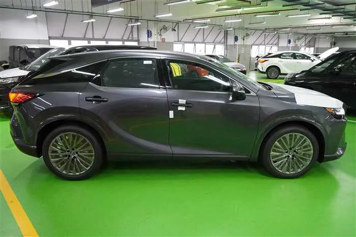 Lexus RX BRAND NEW RX350H LUXURY 2026 — миниатюра 3