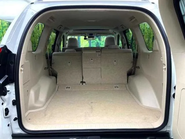 Toyota Land Cruiser Prado 2023 — миниатюра 4