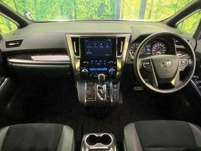 Toyota Alphard G 2022 — миниатюра 2