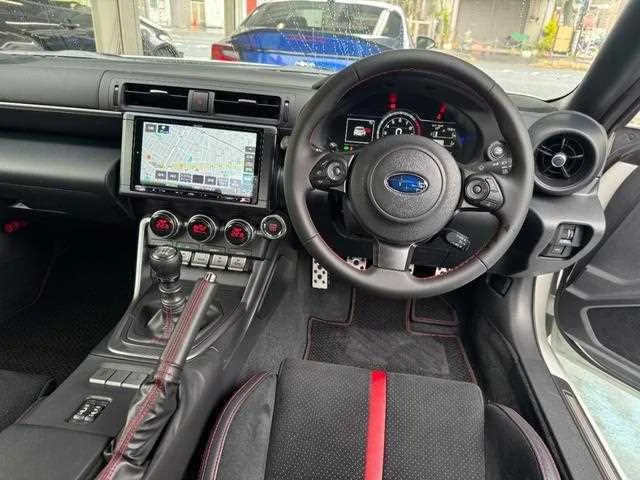 Subaru BRZ 2022 — миниатюра 2