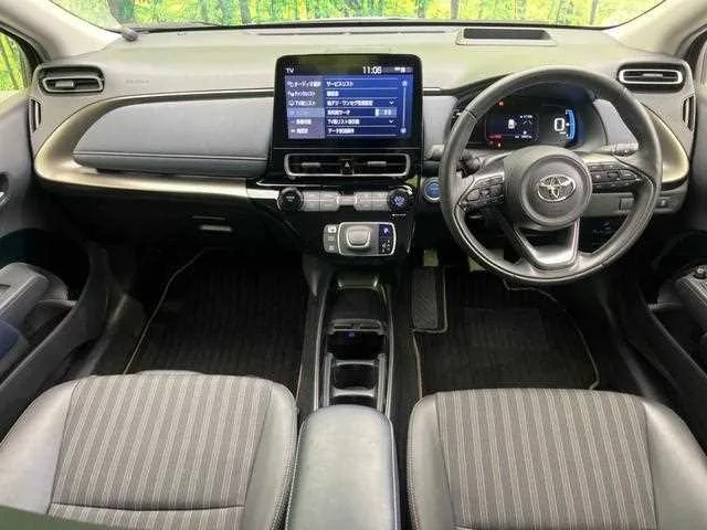 Toyota AQUA 2023 — миниатюра 2