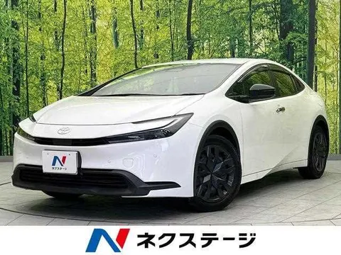 Toyota Prius 2024 купить в Москве