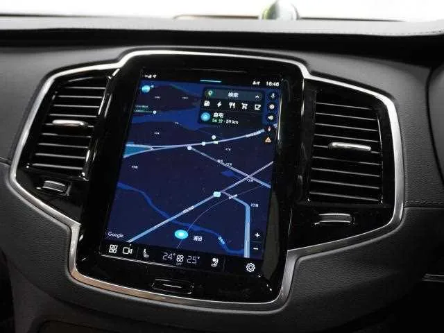 Volvo XC90 2023 — миниатюра 3