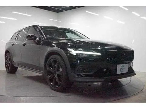 Volvo V60 2022 buy in Moscow