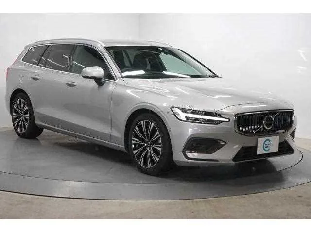 Volvo V60 2023 — миниатюра 2