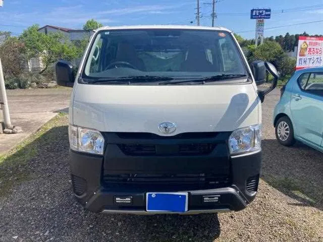 Toyota Hiace Van 2025 — фото 1, купить с доставкой в Москву