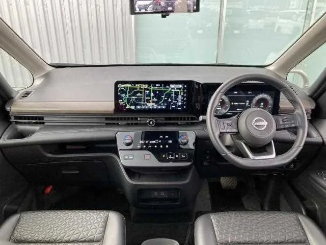 Nissan Serena 2023 — миниатюра 3