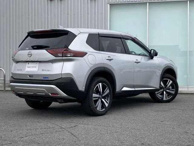 Nissan X-Trail 2023 — миниатюра 2