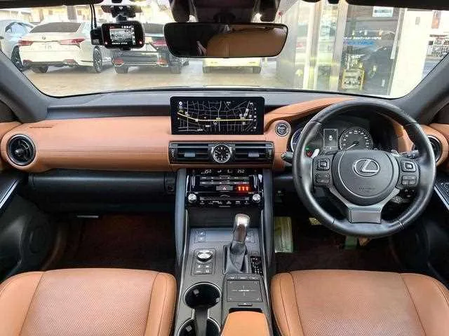 Lexus IS 2023 — миниатюра 2