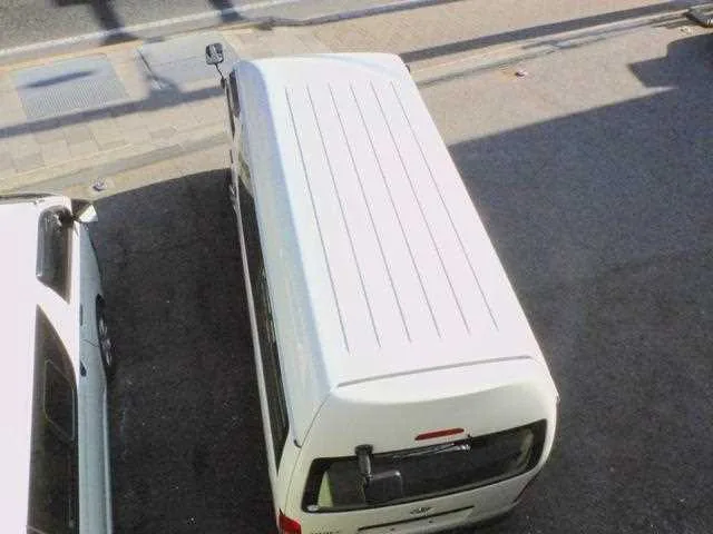 Toyota Hiace Van 2023 — миниатюра 4