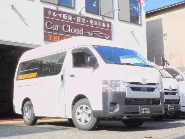 Toyota Hiace Van 2023 — фото 1, купить с доставкой в Москву