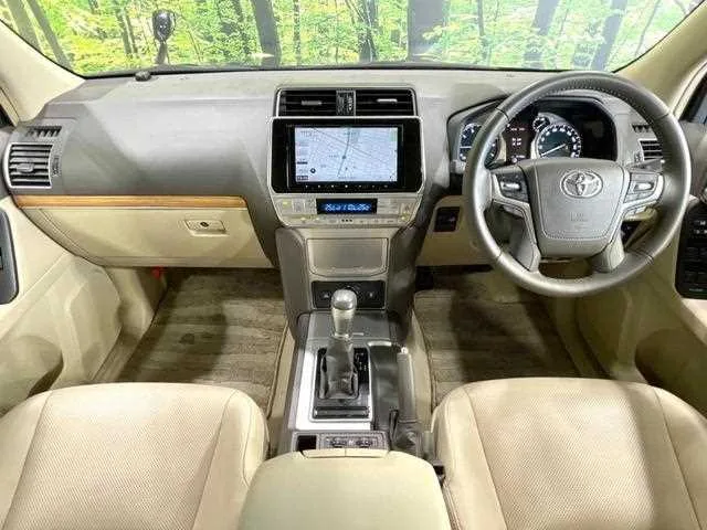 Toyota Land Cruiser Prado 2023 — миниатюра 2