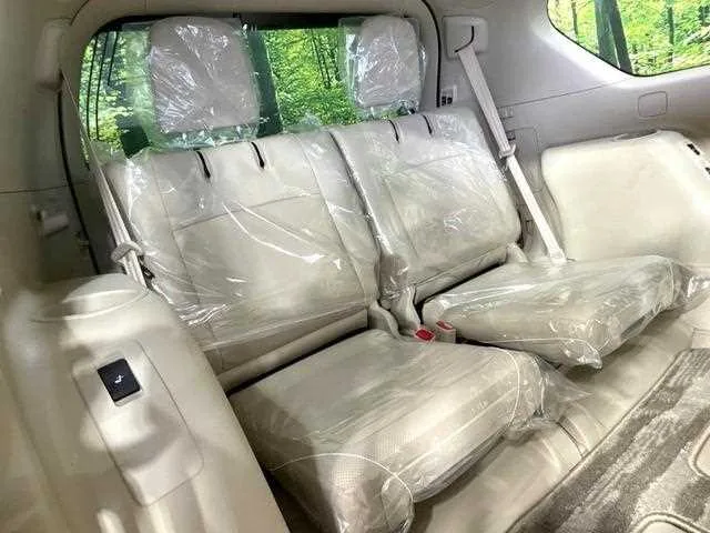 Toyota Land Cruiser Prado 2023 — миниатюра 4