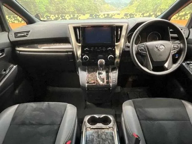 Toyota Alphard G 2023 — миниатюра 2