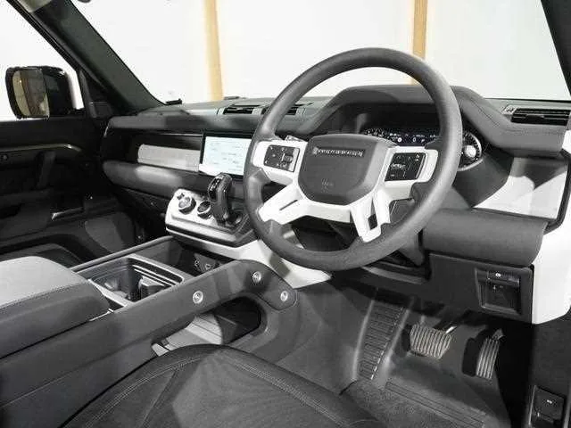 Land Rover Defender 2023 — миниатюра 4