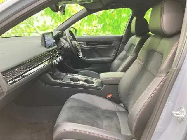 Honda Civic eHEV 2023 — миниатюра 3