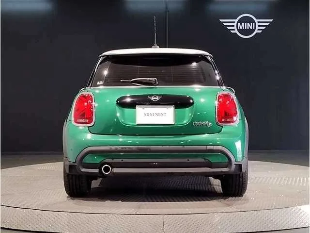 BMW MINI 2023 — миниатюра 5