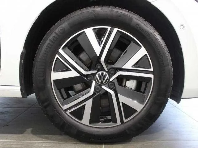 Volkswagen Golf Touran 2024 — миниатюра 3