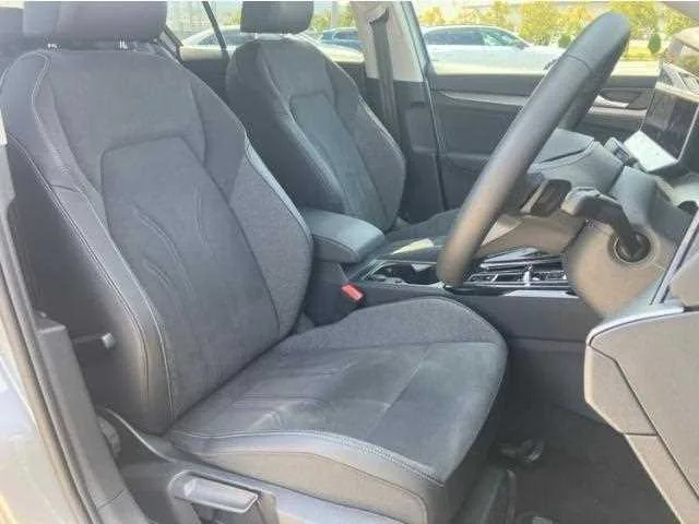 Volkswagen Golf 2025 — миниатюра 3