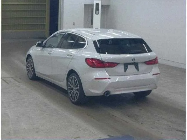 BMW 1 Series 2024 — миниатюра 2