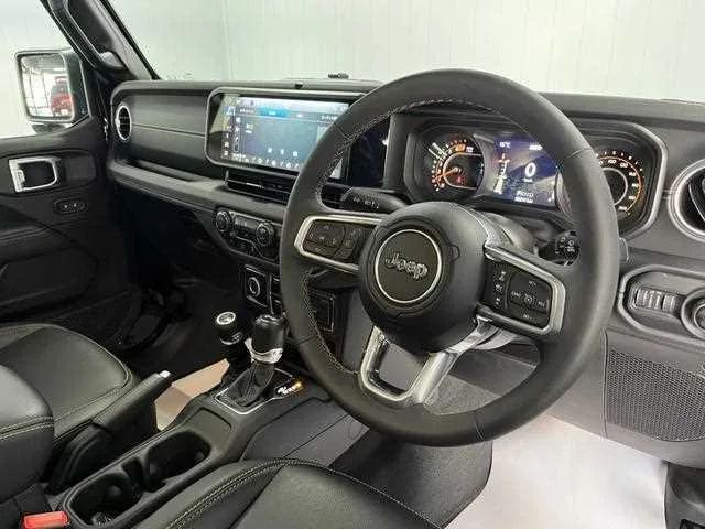 Jeep Wrangler 2024 — миниатюра 2