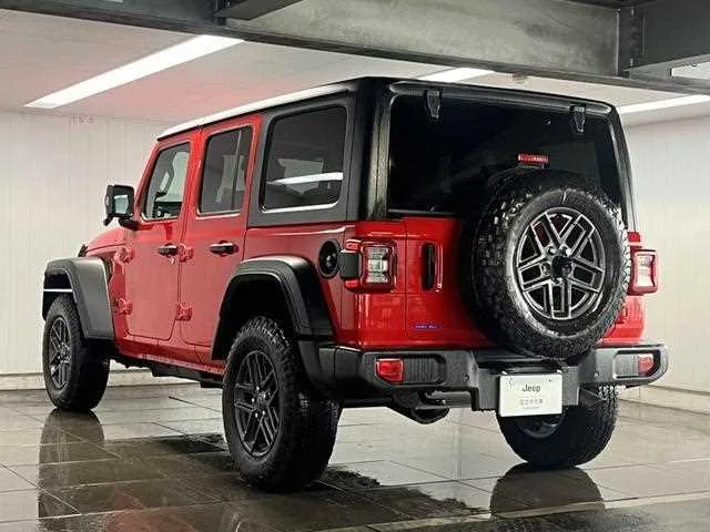 Jeep Wrangler 2025 — миниатюра 3