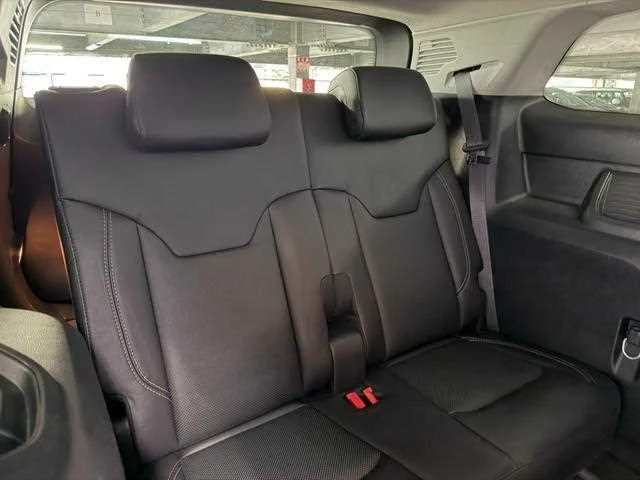Jeep Commander 2024 — миниатюра 4