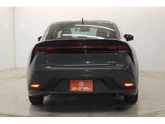 Toyota Prius 2024 — миниатюра 3
