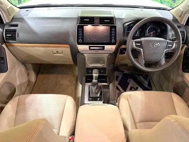 Toyota Land Cruiser Prado 2023 — миниатюра 2