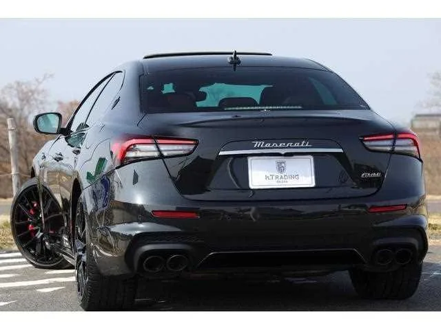 Maserati Ghibli 2022 — миниатюра 2