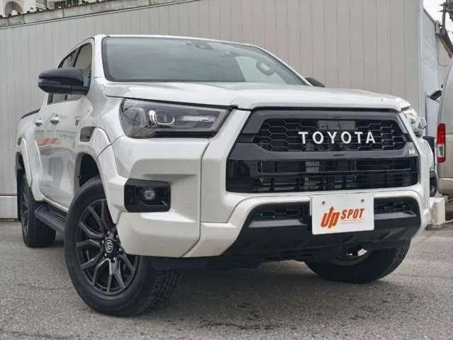 Toyota Hilux 2024 — фото 1, купить с доставкой в Москву