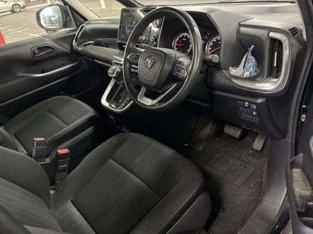 Toyota Noah 2024 — миниатюра 3