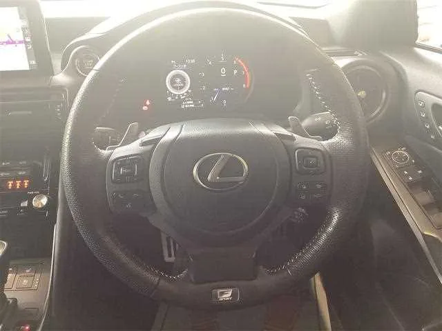 Lexus IS 2023 — миниатюра 4