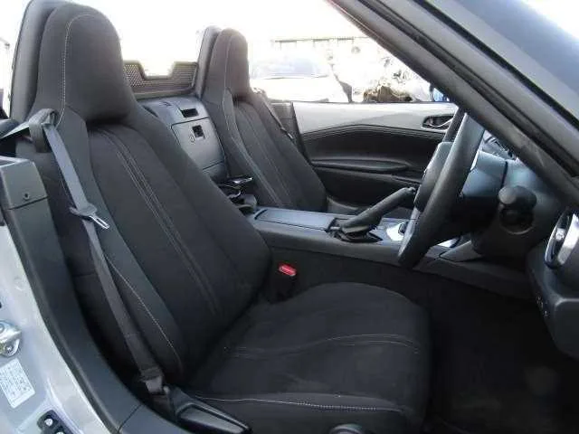 Mazda Roadster 2025 — миниатюра 3