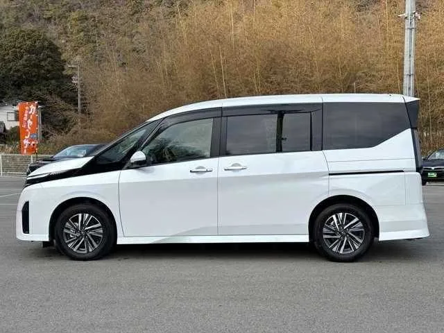 Nissan Serena 2025 — миниатюра 3