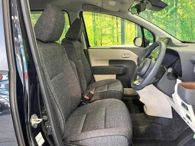 Toyota Sienta 2024 — миниатюра 4