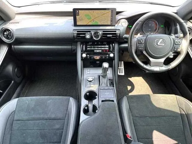 Lexus IS 2023 — миниатюра 2
