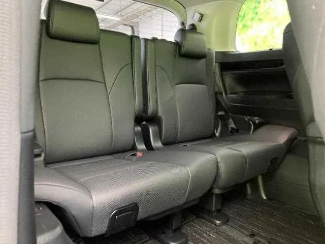 Toyota Alphard G 2023 — миниатюра 3