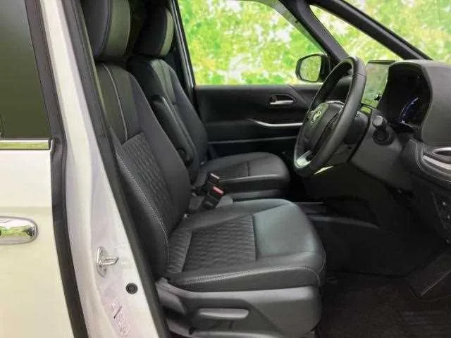 Toyota Noah 2023 — миниатюра 5