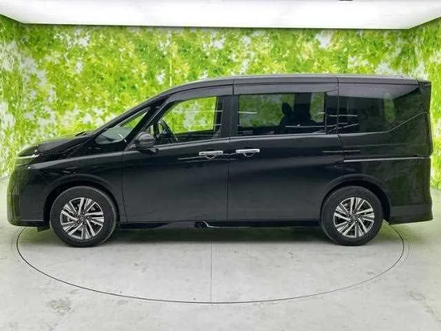 Nissan Serena 2024 — миниатюра 2