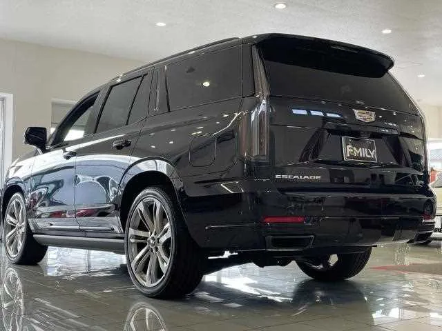 Cadillac Escalade 2025 — миниатюра 2